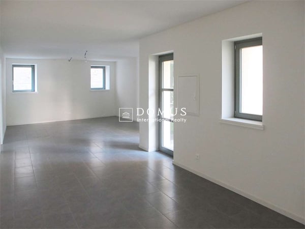 Spazi commerciali nel nucleo 4