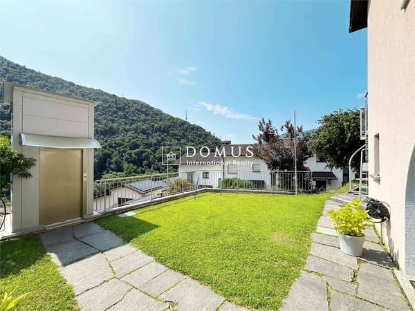 Villa singola con vista lago a Figino 5