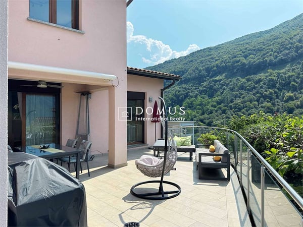 Villa singola con vista lago a Figino 2