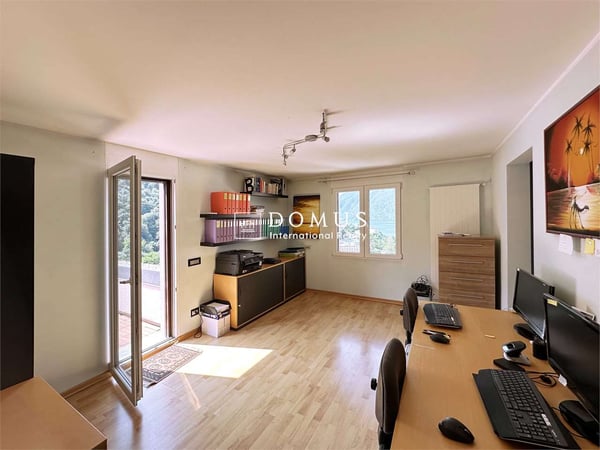 Villa singola con vista lago a Figino 13