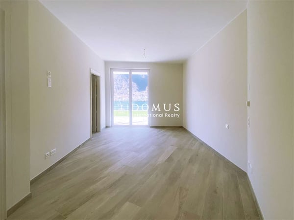 Strepitoso attico 1.5 locali frontelago 8