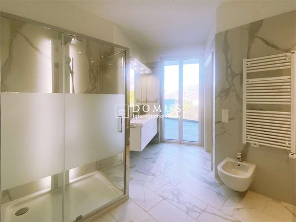 Strepitoso attico 1.5 locali frontelago 6