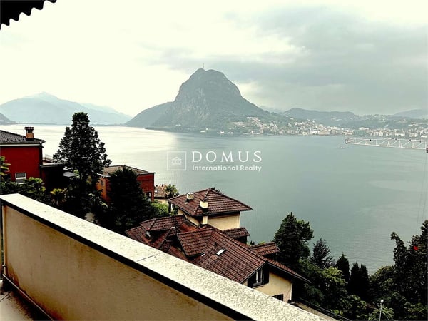 Villa bi-famigliare con ampia vista lago 2