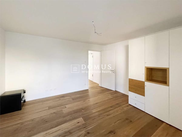 Centrale, spazioso e moderno 1.5 locali 8