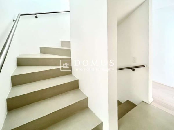 Vendesi moderna Maisonette su tre piani 6