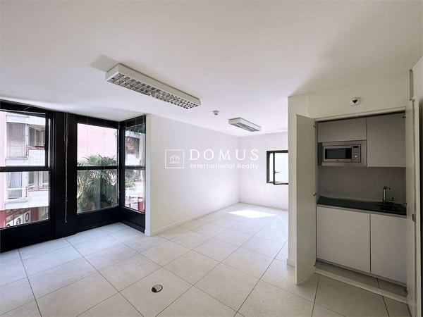 Nuovo moderno ufficio in centro di Paradiso 1