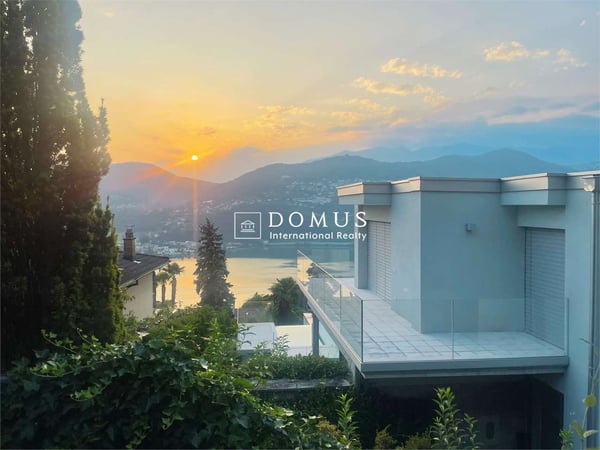 Incantevole  Villa con piscina e vista mozzafiato 9