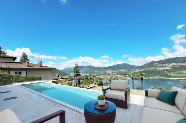 Incantevole  Villa con piscina e vista mozzafiato 2
