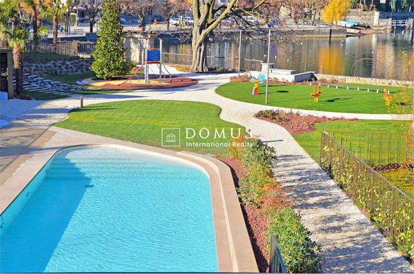 Villa di lusso direttamente a lago 12