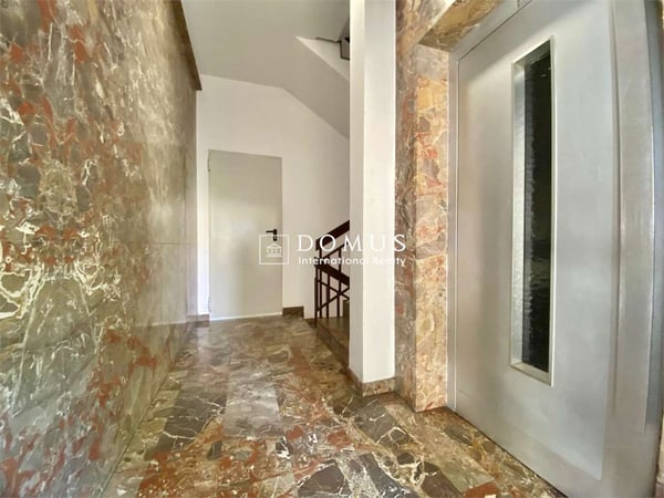 Mendrisio , stabile misto al 5% 4