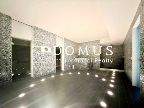 Attico con vista lago a pochi passi dal Tasis 10