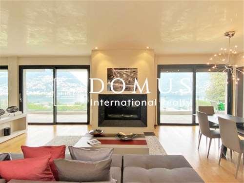 Attico con vista lago a pochi passi dal Tasis 2