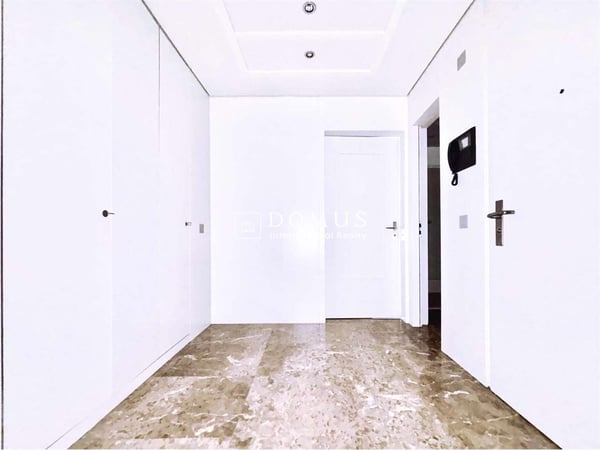 1.5 locali in posizione centrale a Lugano 10