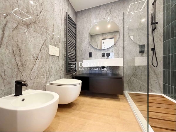 Cassarate: Elegante Appartamento di Prestigio 4