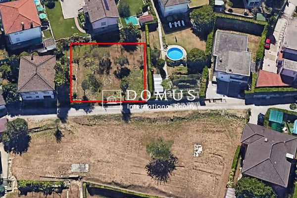 Terreno edificabile con licenza approvata 3