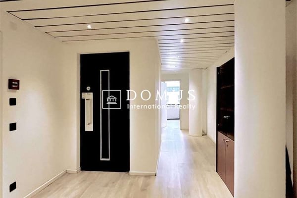 Centrale e comodo ufficio 3