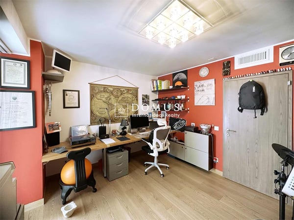 Spazioso 1.5 locali con piscina e palestra 9