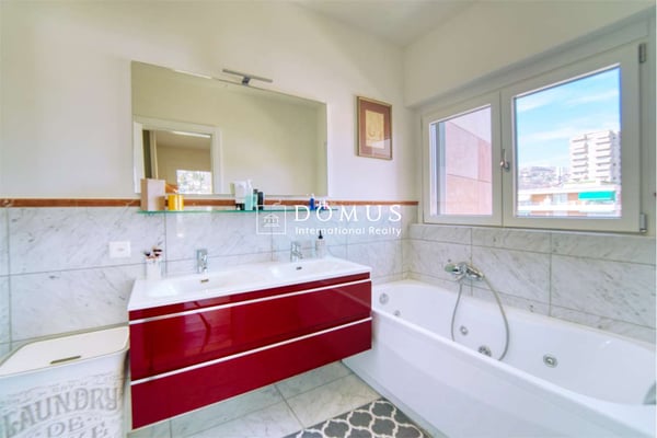 Esclusivo attico con terrazza e piscina sul tetto 8