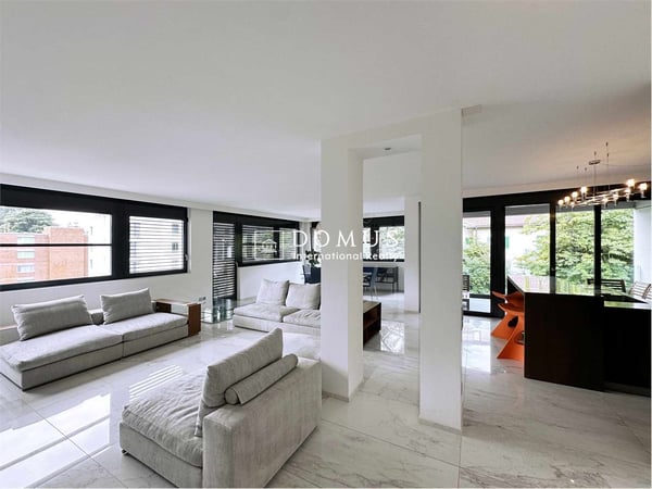 Ampio e moderno appartamento 4