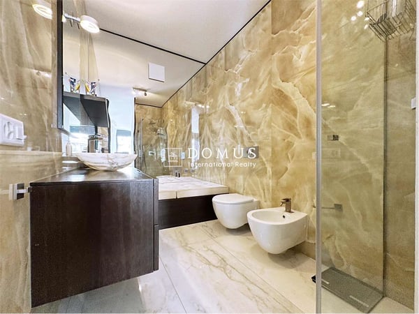 Ampio e moderno appartamento 10