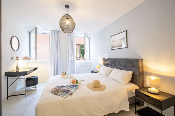 Palazzo storico rinnovato in centro 5