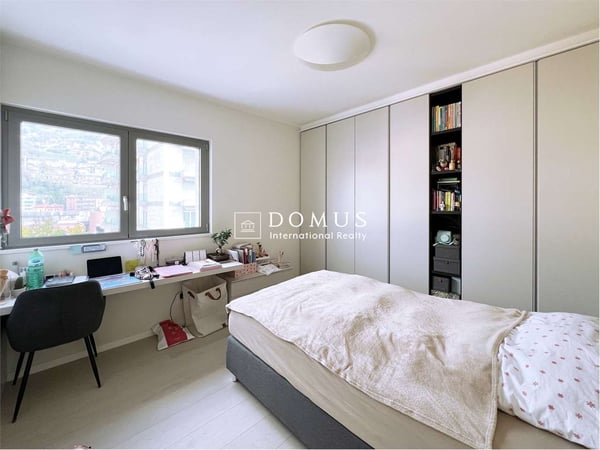 Appartamento di pregio con terrazzo, arredato 11