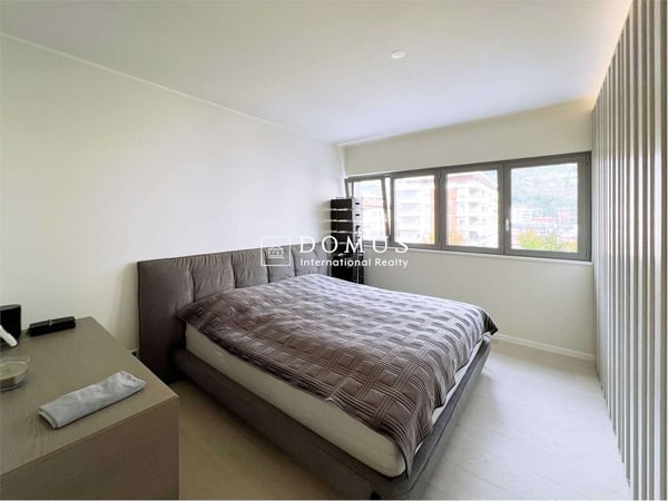 Appartamento di pregio con terrazzo, arredato 8