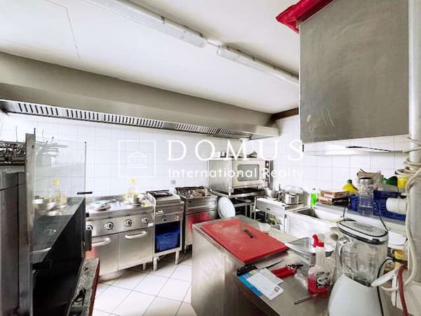 Ristorante in zona residenziale 5