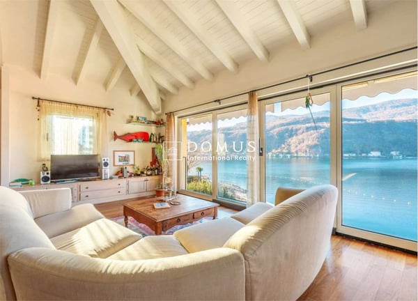 Esclusiva Villa di Lusso sul Lago di Lugano 2