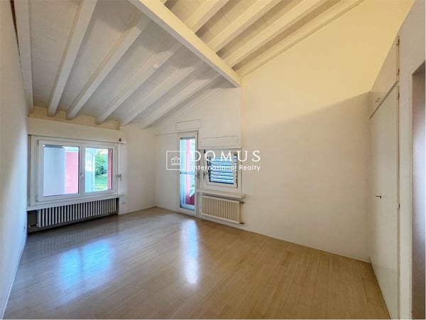 CADRO - VILLA ICONICA CON VISTA PANORAMICA SU LUGANO 9