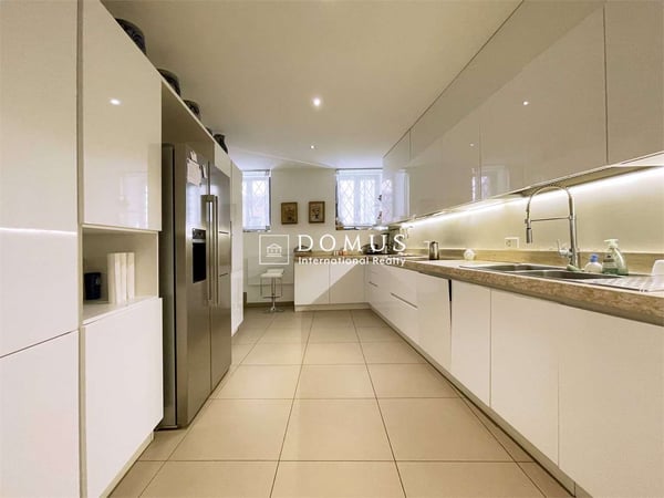 6.5 locali duplex immerso nella natura 7