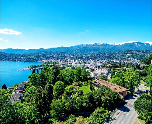 Elegante 5,5 locali con splendida vista lago 7