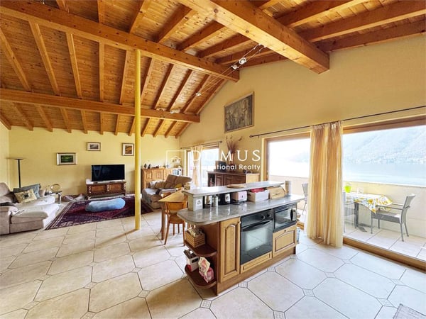 Villa con splendida vista lago 3