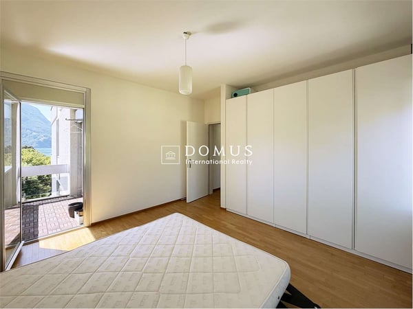 Elegante appartamento con vista lago 7
