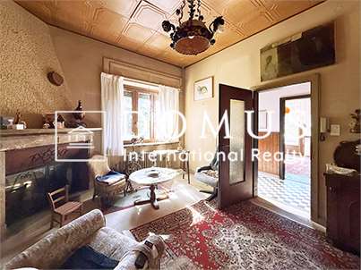 Villa bifamiliare immersa nel verde con parco edificabile 6