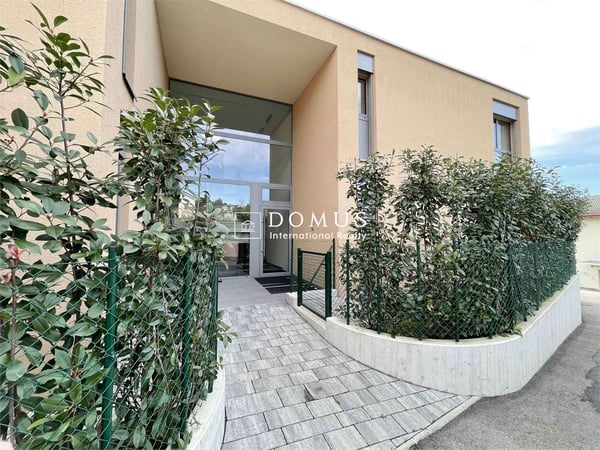 Nuovo, moderno appartamento di prestigio 13