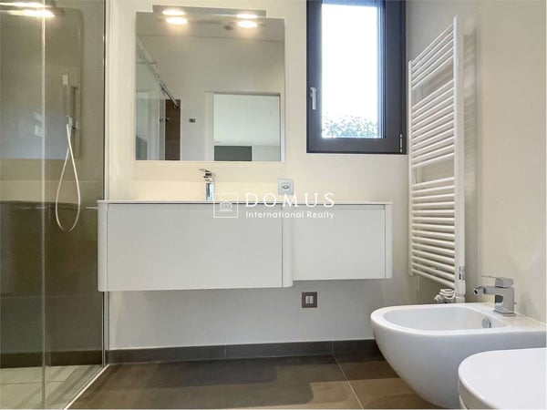 Moderno 4.5 locali con giardino privato 13