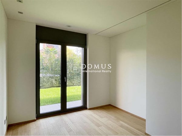 Moderno 4.5 locali con giardino privato 11