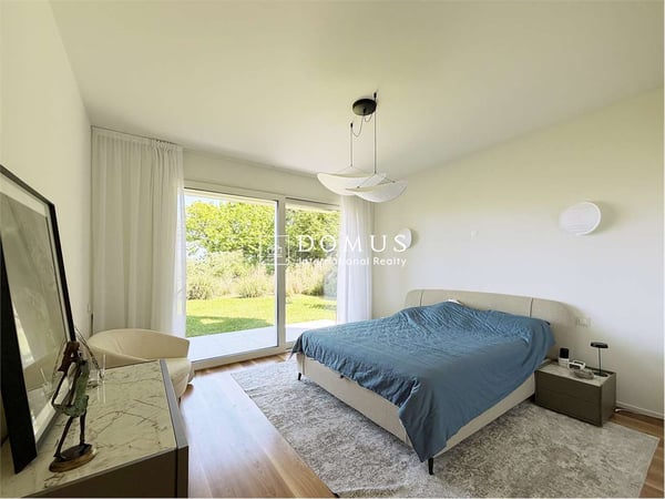 Prestigioso appartamento di lusso con vista lago 8