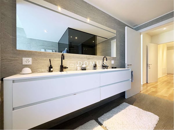 Prestigioso appartamento di lusso con vista lago 10