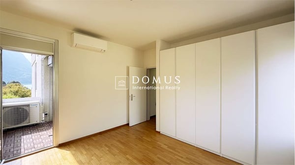 Elegante appartamento con vista lago 8