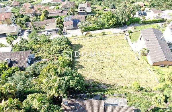 Terreno edificabile di 1'143m2 ad Agarone 1