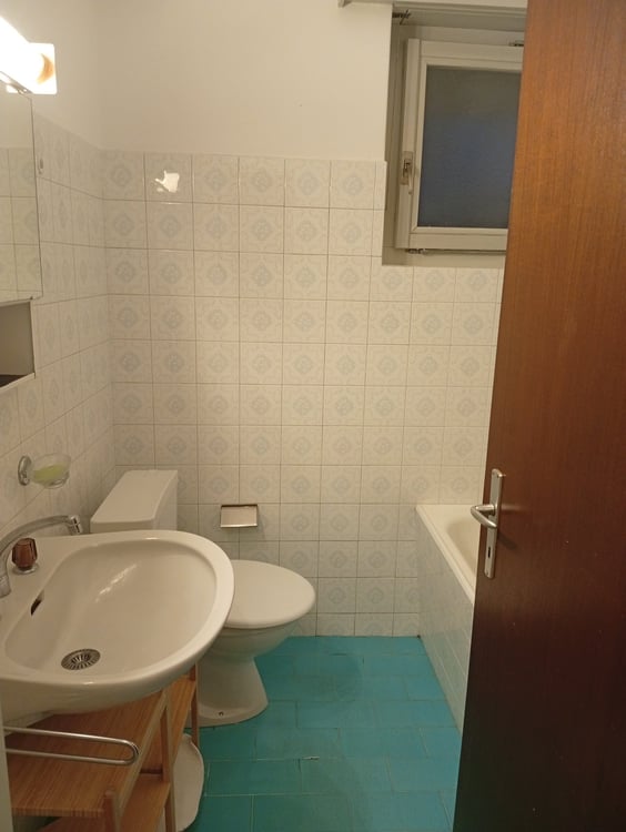 Subentro per monolocale (parzialmente ammobiliato) 6