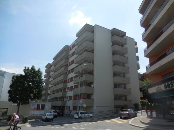 Cercasi subentrante per luminoso appartamento di 2.5 locali a Lugano 1