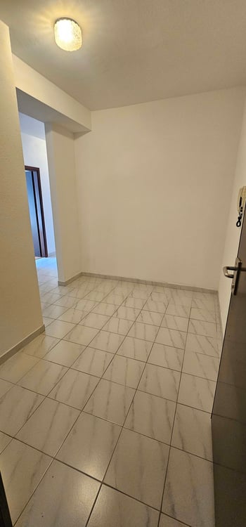 Luminoso appartamento di 1.5 locali con balcone a Lugano 3