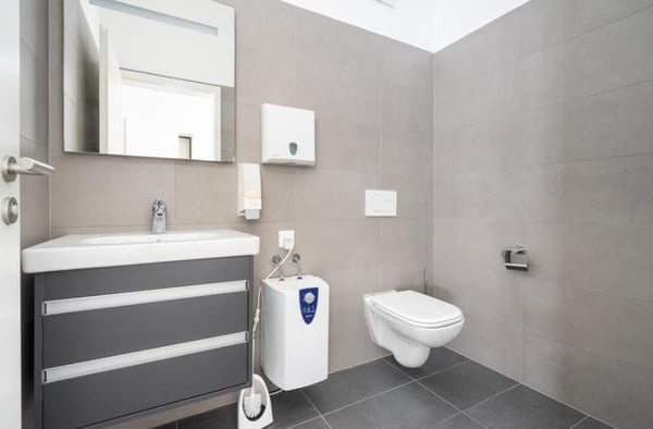 Ampio Ufficio A REDDITO, con ottimo inquilino 6