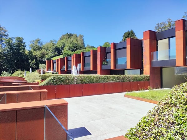 Splendido appartamento duplex 4.5 locali con piscina a Canobbio 13