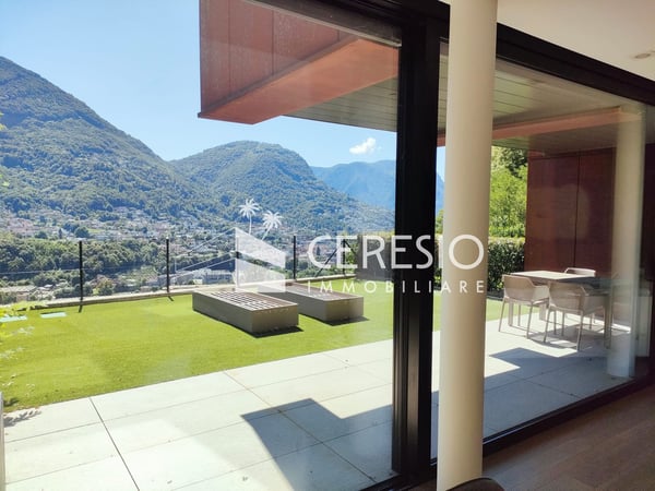 Splendido appartamento duplex 4.5 locali con piscina a Canobbio 2