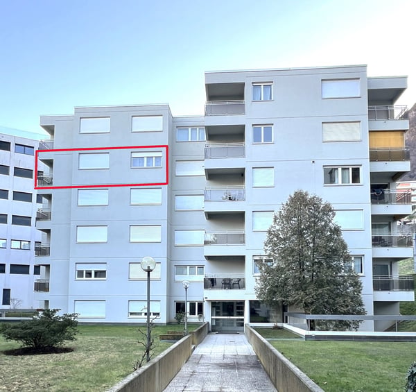3.5 locali, ristrutturato con box privato, Paradiso AV096-22 19