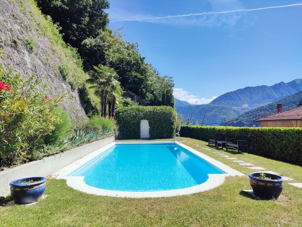 Morcote - Luminoso 3.5 locali duplex con giardino, piscina e vista lago 5